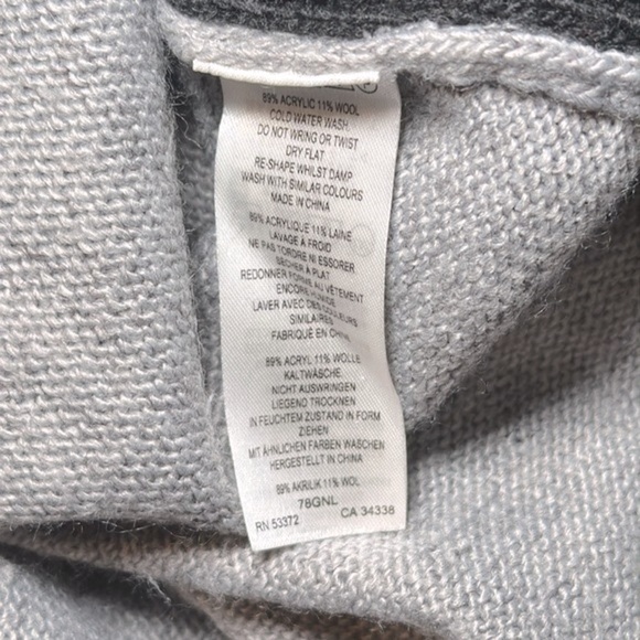 Women’s French Connection Lucky Knits Embellished Sweater Size Small - Picture 10 of 10